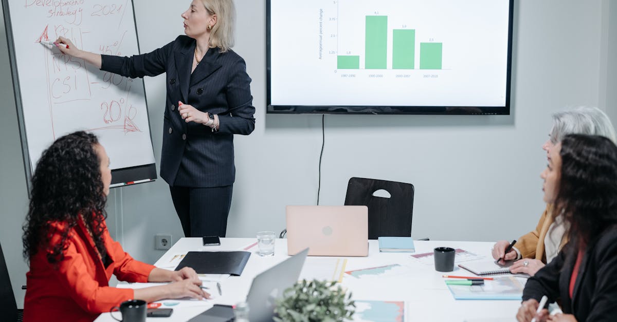 微信号批发市场:如何选择合适的流量卡运营商